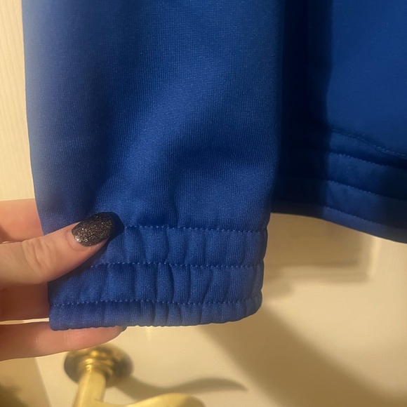 NWOT Adidas Athletic Women’s Royal Blue Hoodie with Gray Accents Size Medium - Picture 4 of 7